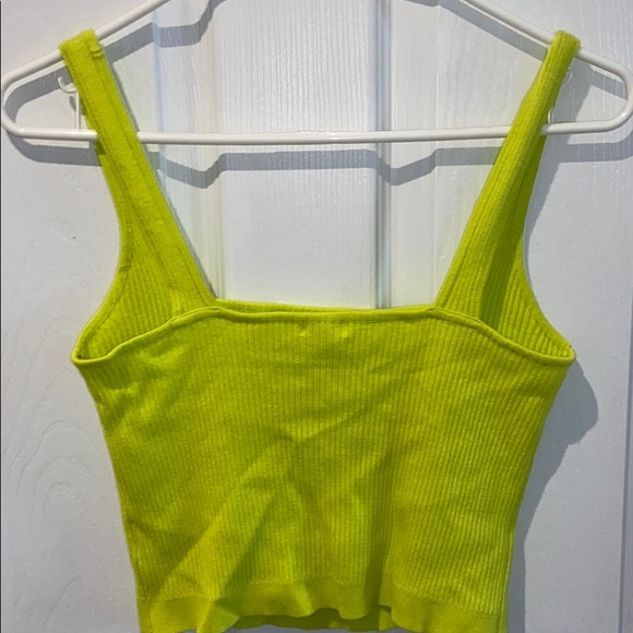 Women’s neon yellow crop top - Picture 3 of 4